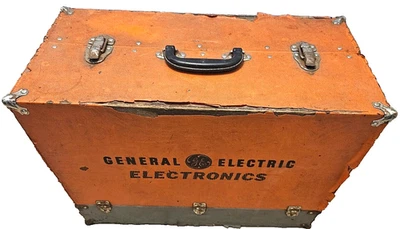 GENERAL ELECTRONICS Salesmans Electronic Tube wood road case fold out suitcase - Image 1 of 4