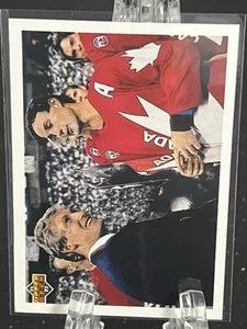 WAYNE GRETZKY----1991-92 UPPER DECK---CANADA CUP CHECKLIST---TEAM CANADA - Bild 1 von 2