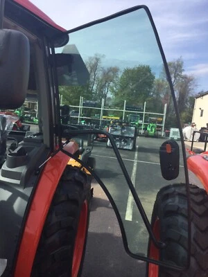 KIOTI TRACTOR REPUESTOS PUERTA CABINA LADO IZQUIERDO CRISTAL-T5210-82131-RX6010C- RX6010PC Foto 1 de 4