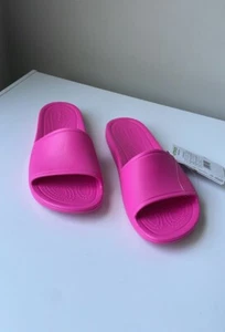 Crocs Women's Kadee Slide Sandals Size 8 Electric Pink Barbiecore - Picture 1 of 7