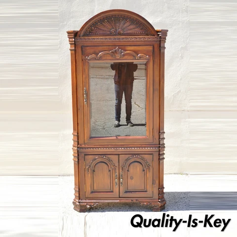 Italian Renaissance Style Shell Carved Pine Wood Corner Cabinet China Cupboard Cover