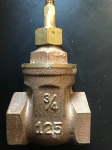 Threaded Pipe Tee 3/4" Red Brass Female Used - Picture 1 of 3