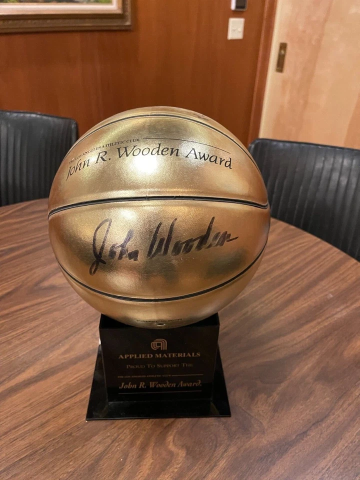 '04 JOHN WOODEN AWARD Signed Basketball, JW, Jameer Nelson, Alana Beard  - Image 1 of 4