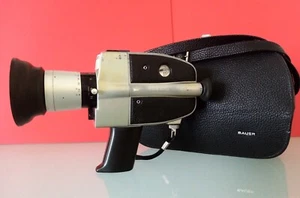 Vintage Design / Bauer C 2A. Super 8 Movie Camera & Case/ in good condition. - Picture 1 of 7