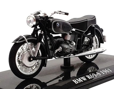 Atlas Editions 1/24 Scale 4 658 107 - BMW R69-S Motorbike - Black - Image 1 of 4