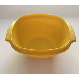 Tupperware 836-1 giallo vintage senza coperchio - Foto 1 di 6
