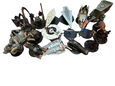 Lote de figuras miniatura de Star Wars 2005-2006 WOTC LFL y TM Foto 1 de 4