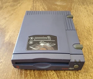 Iomega Zip 100 DDXZ100S2 Zip Drive sin probar para piezas - Imagen 1 de 11
