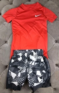 Jungen Nike Shorts Outfit XS Dri Fit Kurzarm - Bild 1 von 6