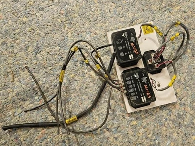 05 Holiday Rambler Imperial USADO ALADDIN ATS y DC Módulo de Interfaz Computadoras Foto 1 de 4