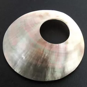 60mm Lusterous Blacklip Mother Of Pearl Shell Pendant, 2 5/16" - Picture 1 of 3