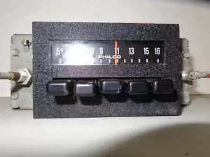 Radio de camioneta Ford 1973-1979 botón pulsador Philco D4AA-18806 F100 F250 F350 F150 - Imagen 1 de 8