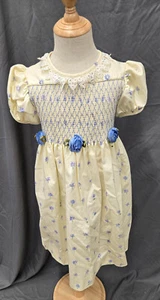 BT Kids Sz 5 Vintage Dress Smocked Butter Yellow w/Blue Flowers Summer Party - Picture 1 of 4