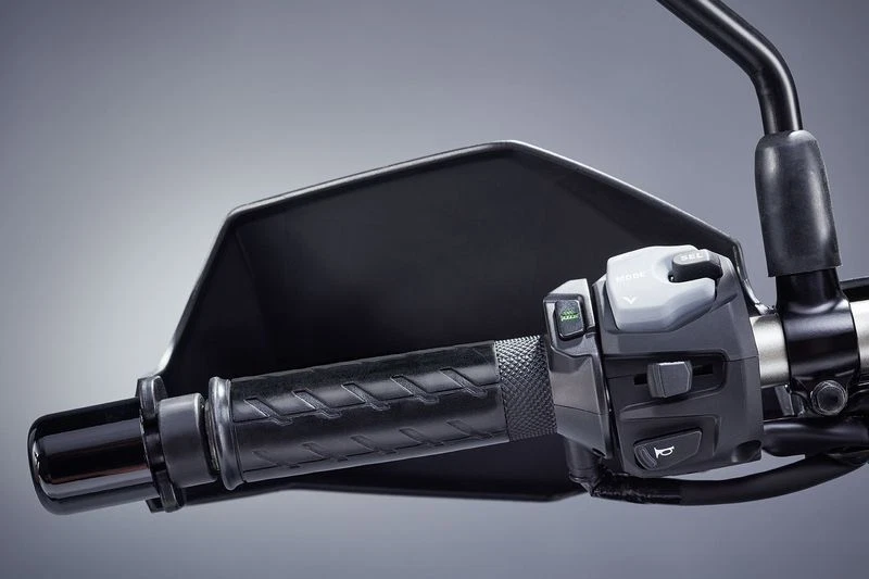 Empuñaduras calefactoras SUZUKI V-Strom 650 modelo 2017 - 2020 Foto 1 de 1