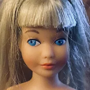 Vintage 1963 Mattel blondhaarige Skipper Puppe nackt Made in Japan grün auf Ohren - Bild 1 von 24