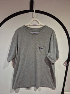 MENS PATAGONIA P-6 LABEL POCKET RESPONSIBILI-TEE SIZE XL - Picture 1 of 5