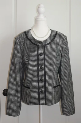 Jaqueta de carreira feminina Covington preta branca prata terno metálico tamanho XL - Imagem 1 de 4