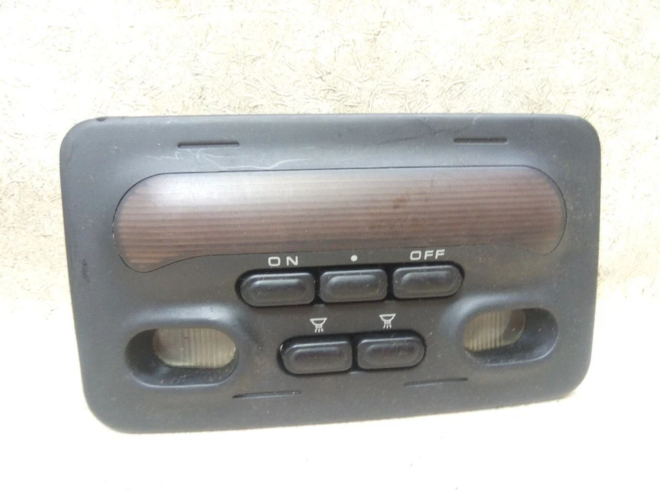 Luz cúpula preta compatível com 1990 1991 1992 1993 1994 PLYMOUTH LASER a16-202499 - Imagem 1 de 4