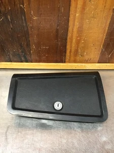 MG MGB 1872-76 • Original Glove Box Door w/ Lock. No Key. Used. KMG1557 - Bild 1 von 11