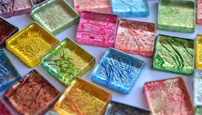 30 Glas Mosaiksteine mit auffälligem Muster bunt 15x15 mm Mosaik Steine ca. 58g