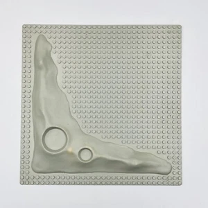 Lego Crater Plate Raised Baseplate 32 x 32 - 3947a Light Gray (Lot 5) - Picture 1 of 5