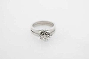 Estate Sale 14k White Gold .40 TCW Diamond Engagement Ring Sz 5.50 - Picture 1 of 5