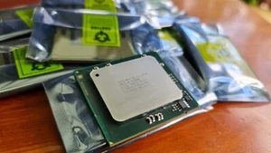 Intel Xeon Processor E7-2870 - Picture 1 of 1