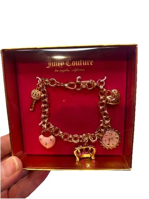 Juicy Couture Color Dorado Corazón Corona Dije Pulsera Rosa Nuevo en Caja Llave Corona JC Foto 1 de 3