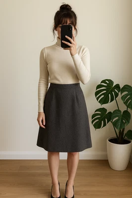 Jaeger tweed textured knee length skirt | Size UK 14 - Image 1 of 4