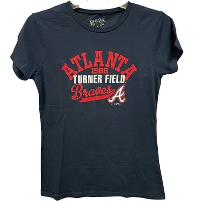Camiseta de béisbol para mujer Atlanta Braves Turner Field 1966 MLB mediana Foto 1 de 4