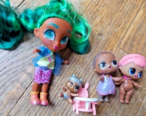 4 mini bambole LOL Surprise OMG di MGA, 2-6" afroamericane + sedia - Foto 1 di 2
