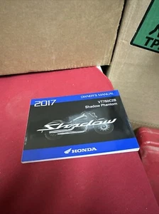 NEW !! Owner's Manual, 2017 Honda VT750C2B Shadow Phantom 31MFE701 Genuine OEM - Picture 1 of 2