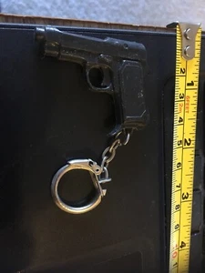 Vintage Keychain - Plastic Gun, Made in Hong Kong - Picture 1 of 5
