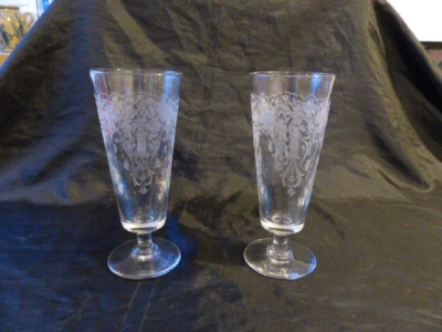 LOT DE 2 ANCIENS VERRES A ABSINTHE EN VERRE SOUFFLE DECOR GRAVE - Photo 1/4