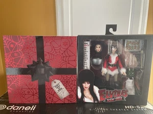 NECA Elvira Modellino Natale molto spaventoso 8" Cassandra Peterson Mistress of the Dark - Foto 1 di 3