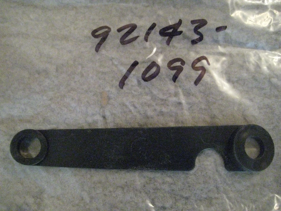 KAWASAKI NINJA ZX600R ПЕРЕДНЯЯ СИГНАЛЬНАЯ ЛАМПА ВОРОТНИК НОВЫЙ ИЗ СТАРЫХ ЗАПАСОВ! - Изображение 1 из 1