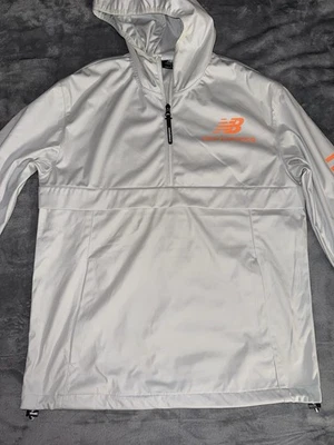 Jaqueta New Balance Masculina Pulôver Quebra-Vento 1/4 Zíper Tamanho Pequeno Nova Com Etiqueta - Imagem 1 de 4
