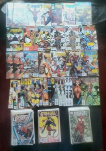 Lotto 116 fumetti Spider-Girl #1-98 con poche doppie + 1/2 e firmati Tom Defalco - Foto 1 di 14