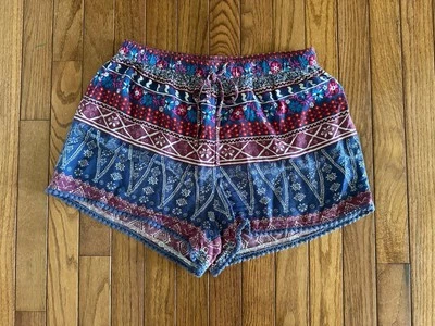 Pantalones Cortos Hollister Wms M Festival Paisley Floral Rayón Cintura Elástica Cordón  Foto 1 de 4