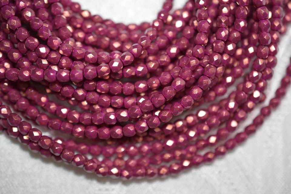 Cuentas de vidrio facetadas redondas checas pulidas al fuego de 3 mm - Halo Ethereal Madder Rose Foto 1 de 1
