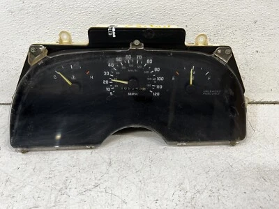 1994-1996 Chevrolet Beretta painel de instrumentos velocímetro painel fabricante de equipamento original  - Imagem 1 de 4