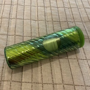 Neu Starbucks Winter 2022 Swirl Textured 16 oz Cold Drink Tumbler Green Ombré - Bild 1 von 4