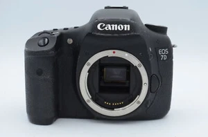 Korpus aparatu Canon EOS 7D DSLR (tak jak jest) tylko korpus aparatu / bez akcesoriów - Zdjęcie 1 z 6