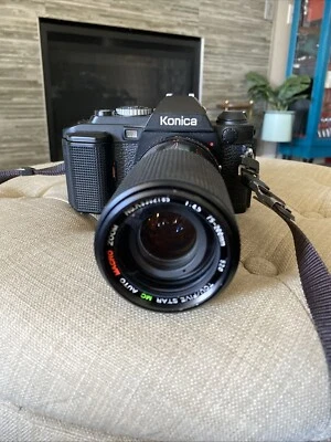 Cámara fotográfica vintage Konica FS-1 FS1 con lente zoom macro mc tou/cinco estrellas FUNCIONA Foto 1 de 4