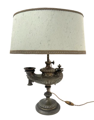 Ancienne lampe a huile mise a l'électricité XIX siècle - Photo 1/4