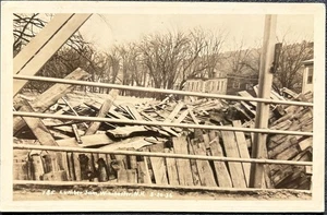 FOTO REAL POSTAL RPPC-LUMBER JAM WINCHESTER NH~LOGGING-CHESHIRE COUNTY - Imagen 1 de 2