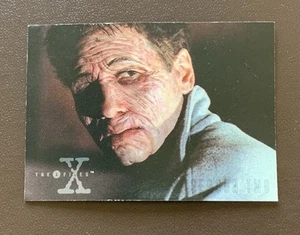 The X-Files Season 2 - Super Premium Trading Cards from Topps - Picture 1 of 2