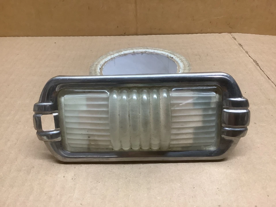 49-57 VINTAGE NASH DOME LIGHT LENS  1950 1951 1952 1953 1954 1955 1956 Nice - Image 1 of 2