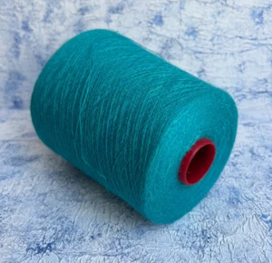Cashmere/Linen/ Silk yarn 64/27/27% 2150 m/100g Color Turquoise, per 100g/3.52oz - Picture 1 of 5
