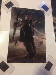 Stan Lee signiert Avengers Promo Film Poster Marvel Signatur 13x20 Hawkeye Renner - Bild 1 von 7